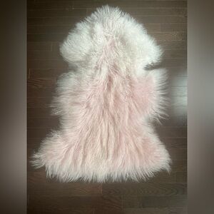Luxurious Sheepskin Pink Rug